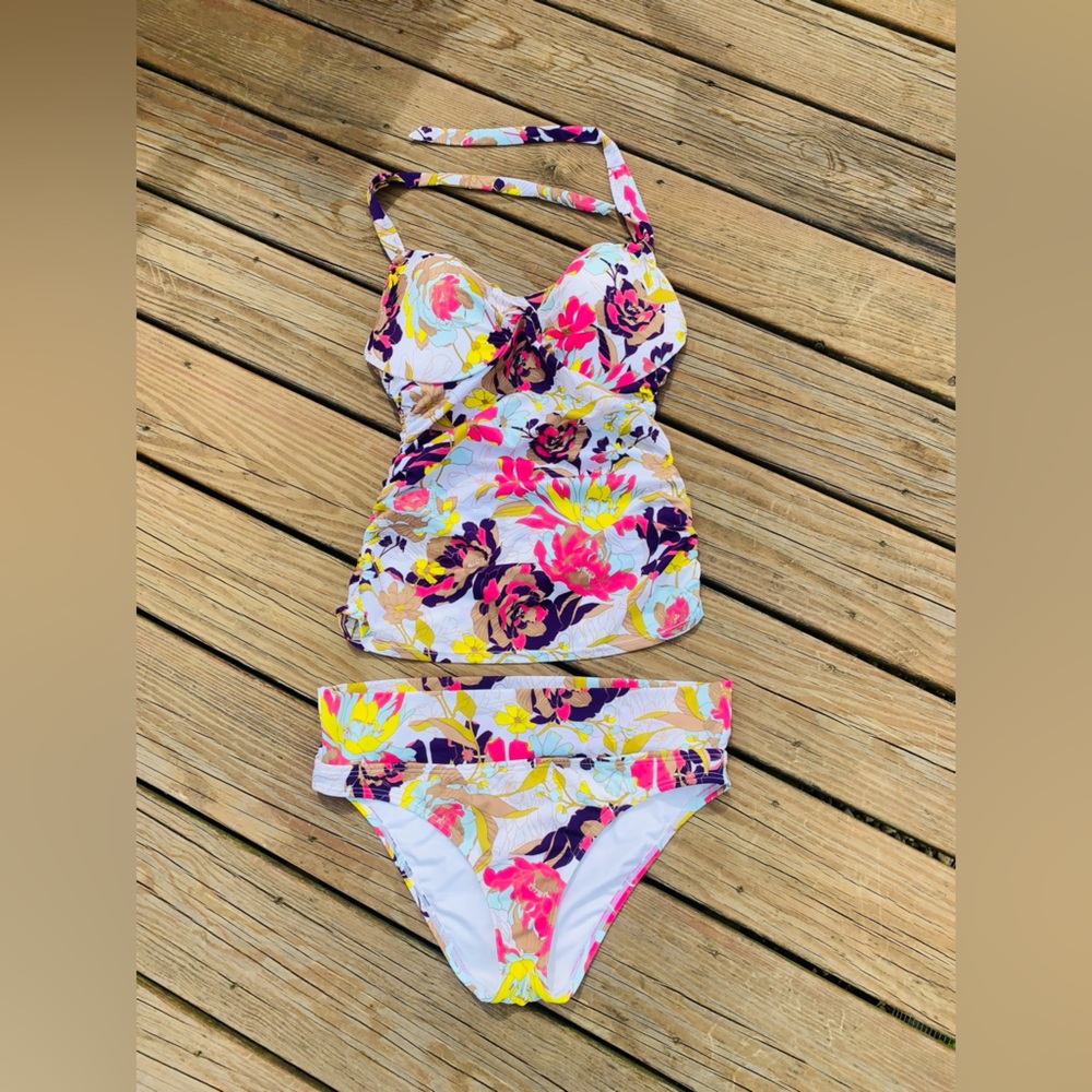 Victoria’s Secret Tankini